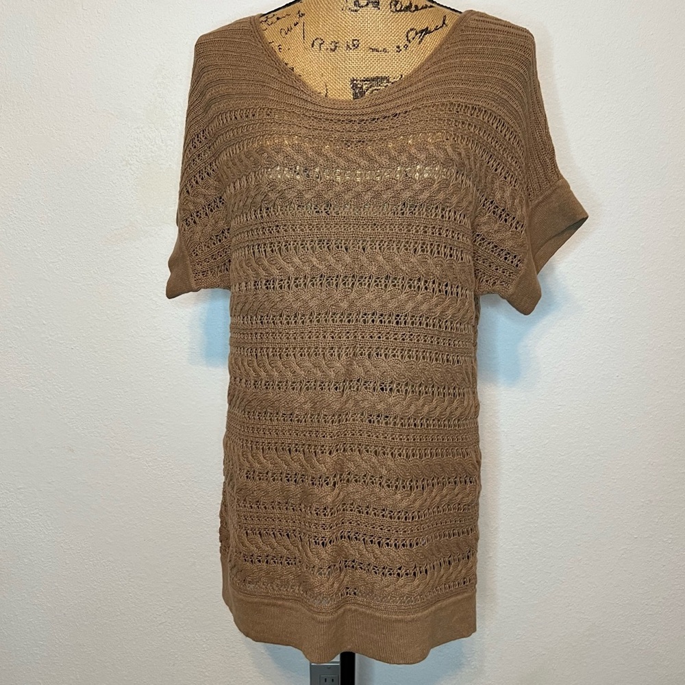 Outback Red long, short sleeve light brown sweater Large